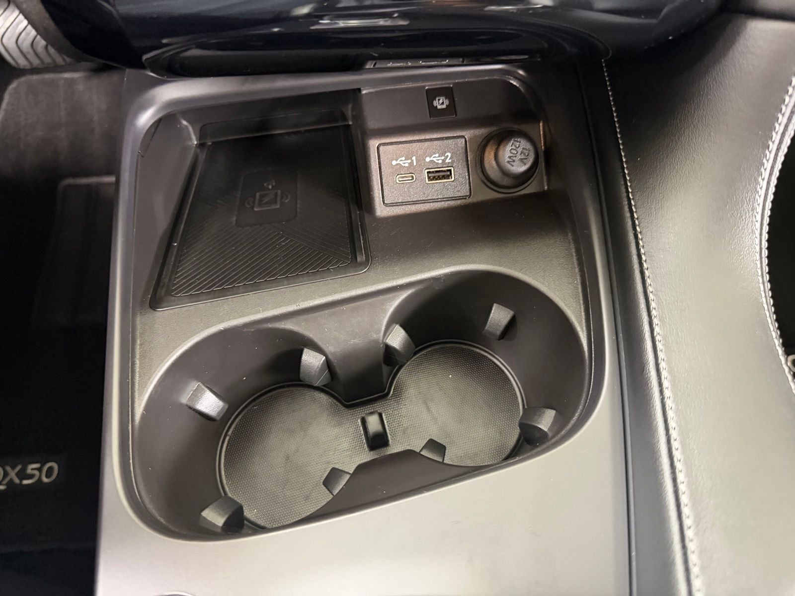 2023 INFINITI QX50 LUXE