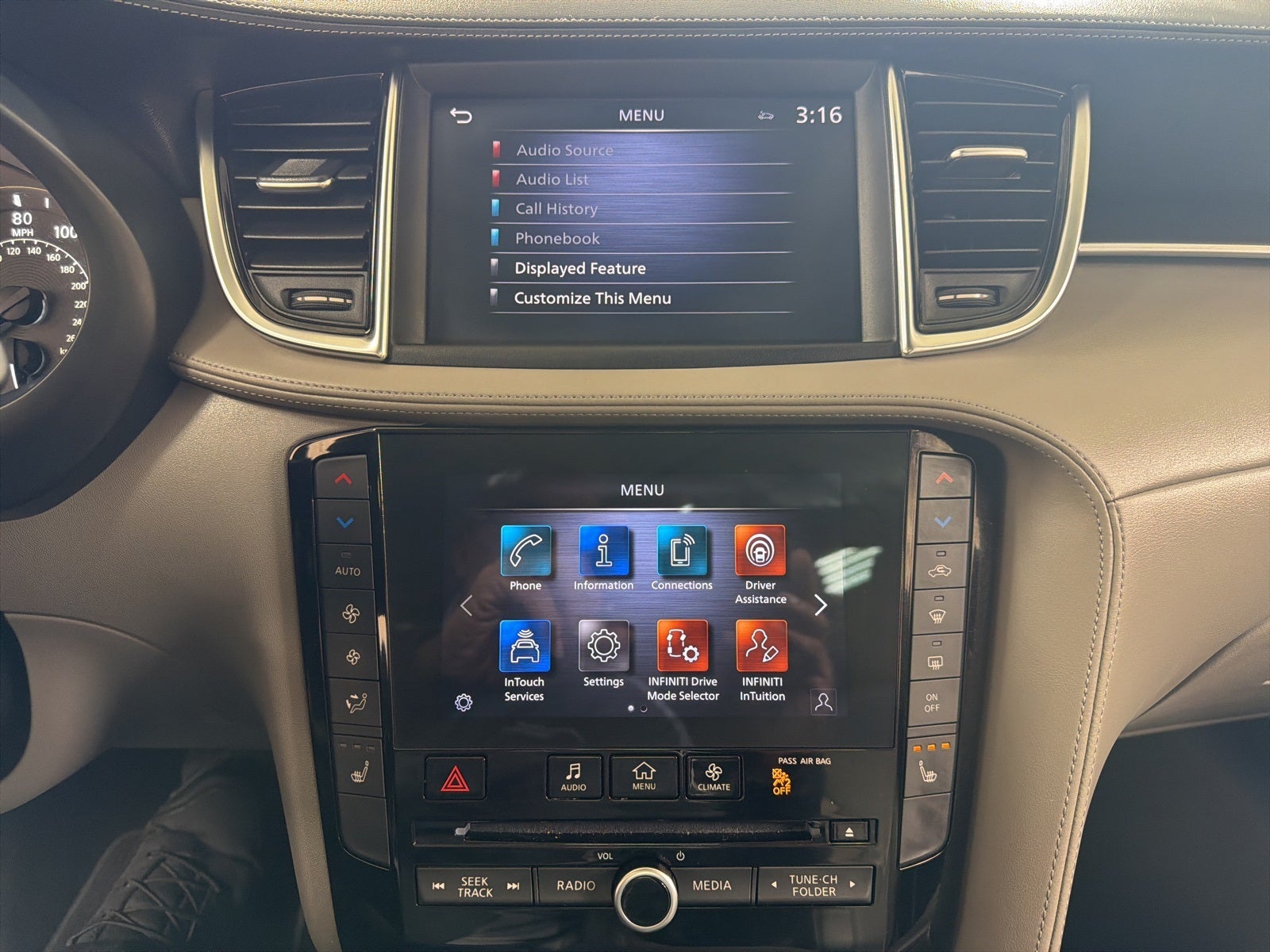 2025 INFINITI QX50 LUXE