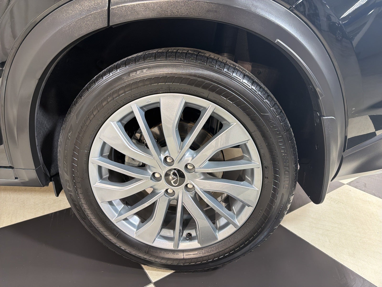 2025 INFINITI QX50 LUXE