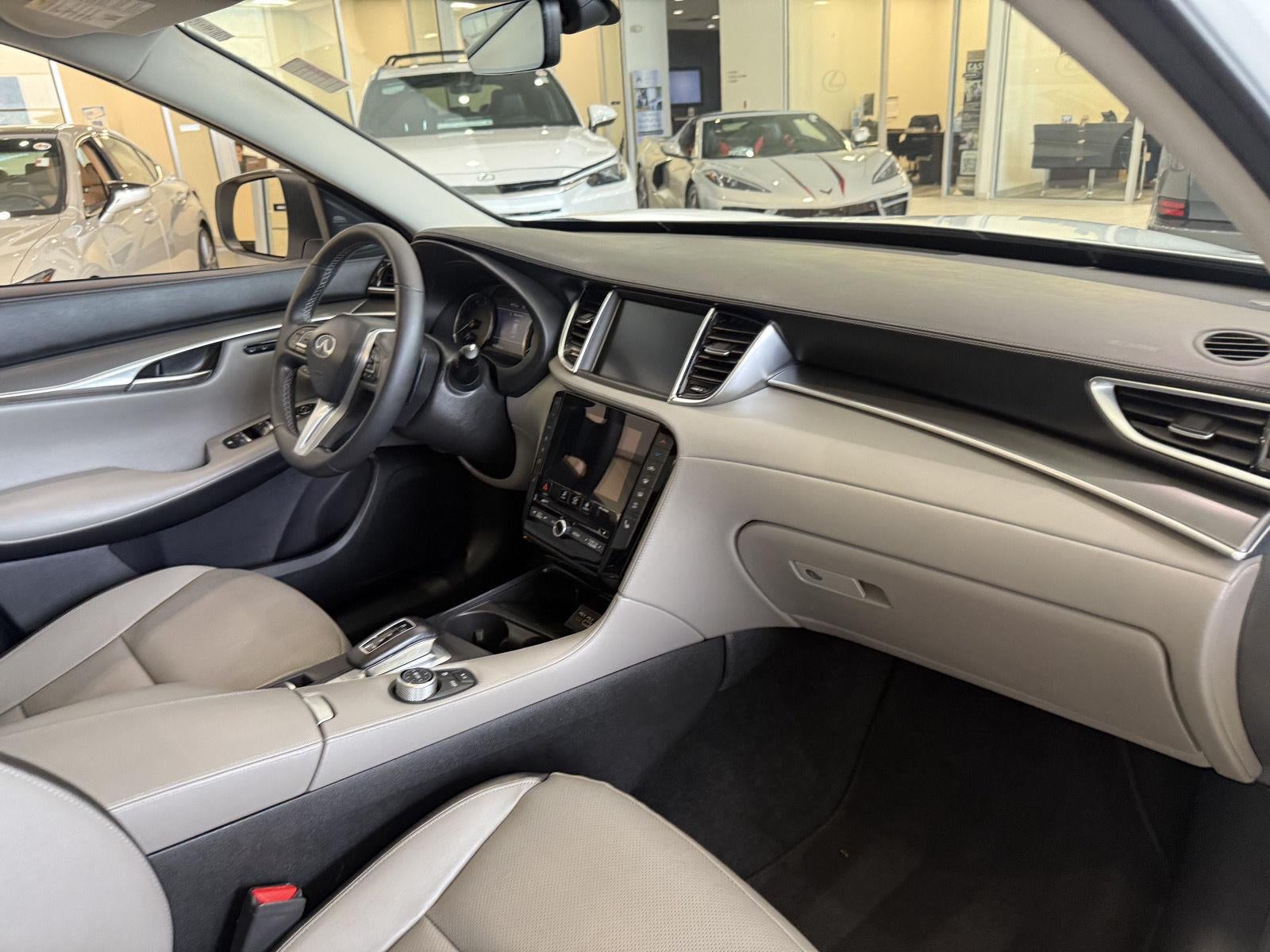 2023 INFINITI Qx50 LUXE