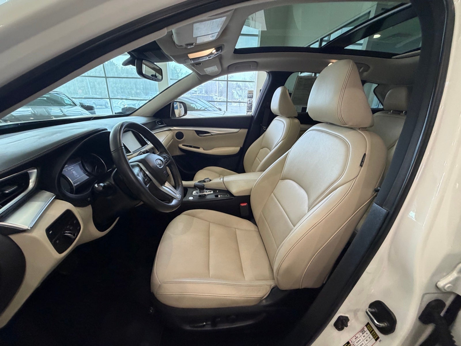 2019 INFINITI QX50 LUXE