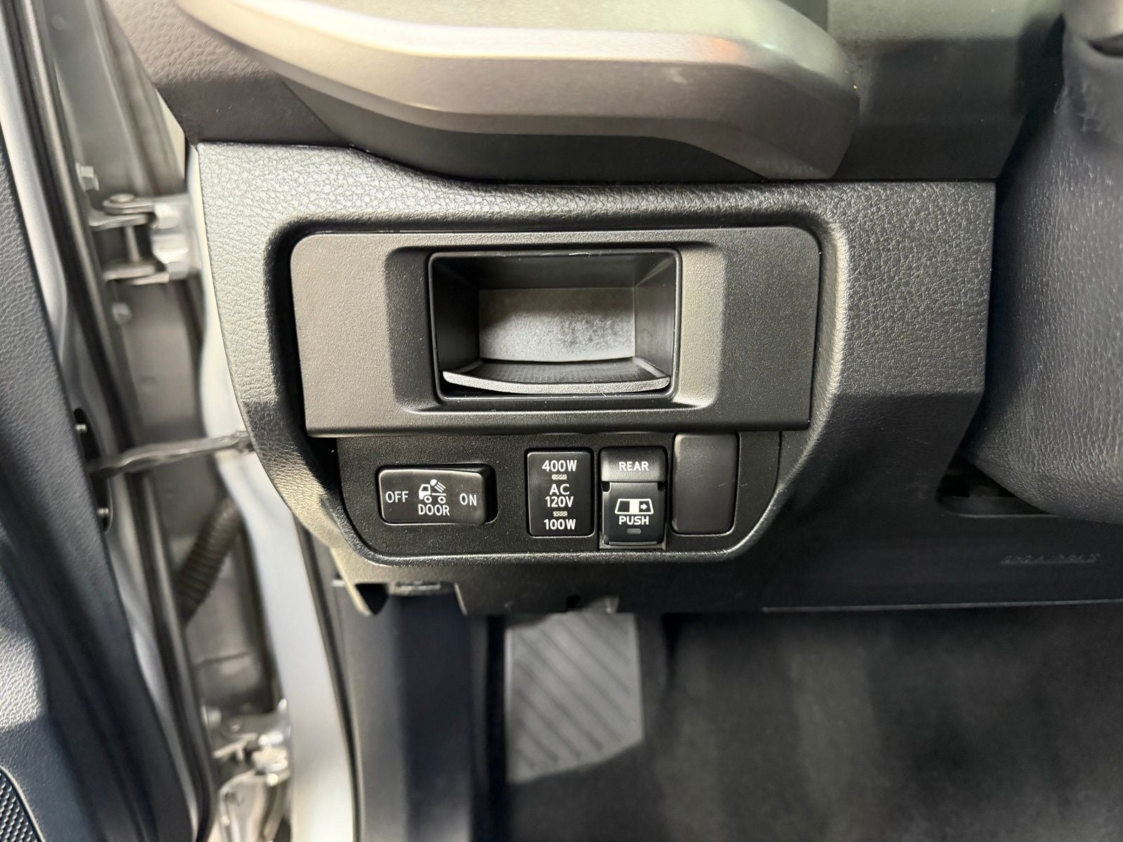 2017 Toyota Tacoma Limited V6