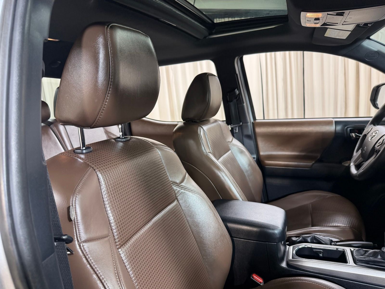 2017 Toyota Tacoma Limited V6