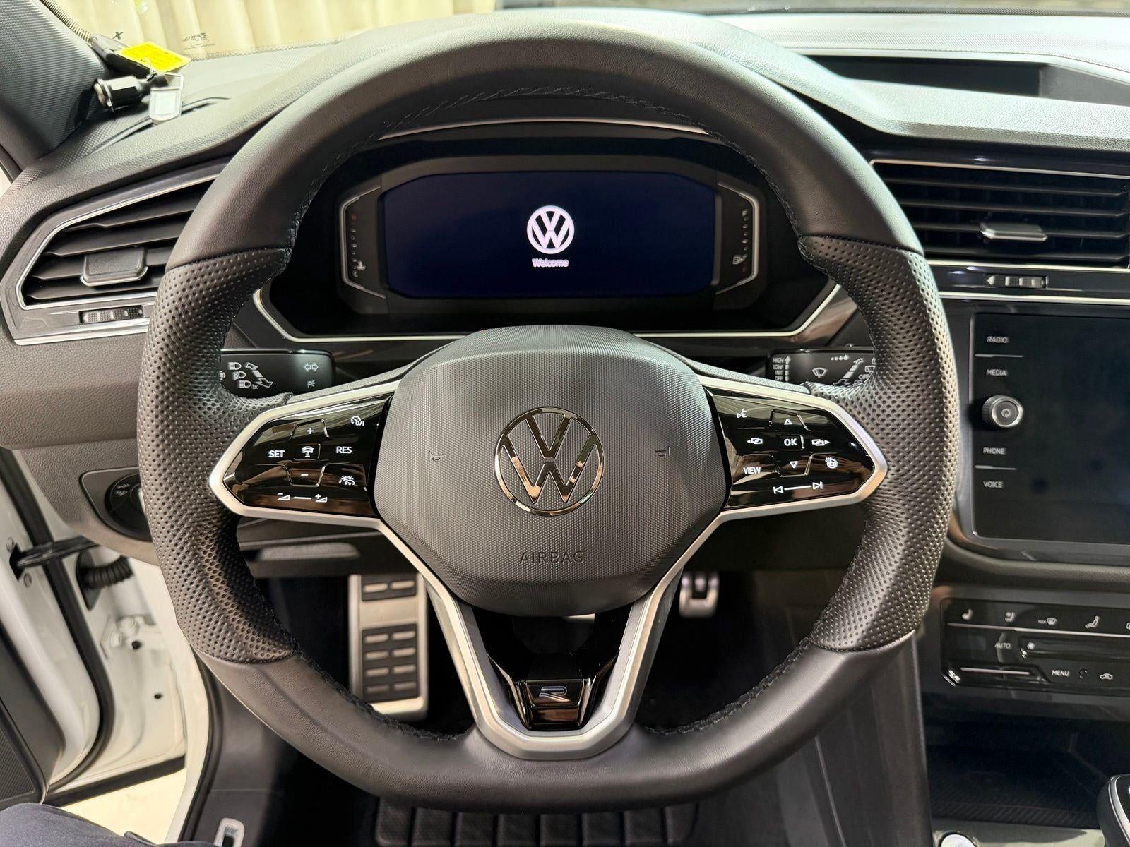 2022 Volkswagen Tiguan SEL R-Line