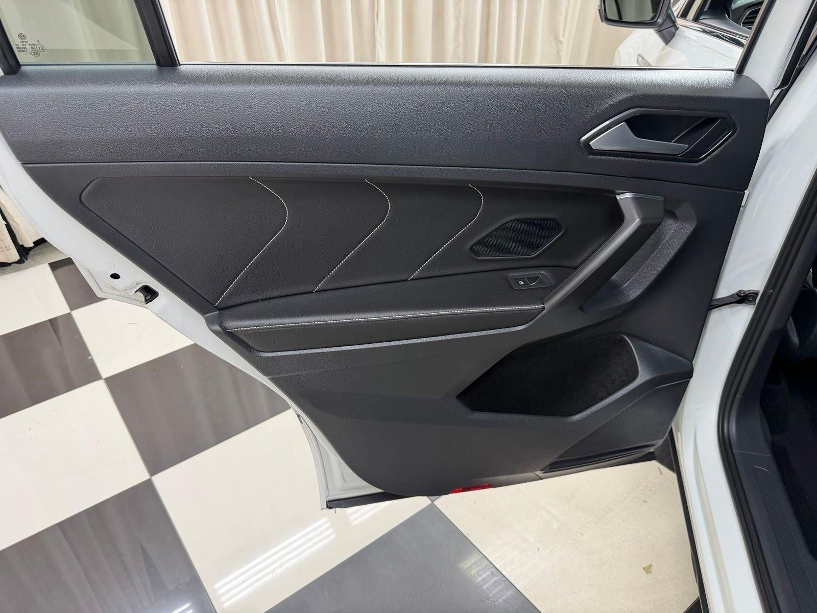 2022 Volkswagen Tiguan SEL R-Line