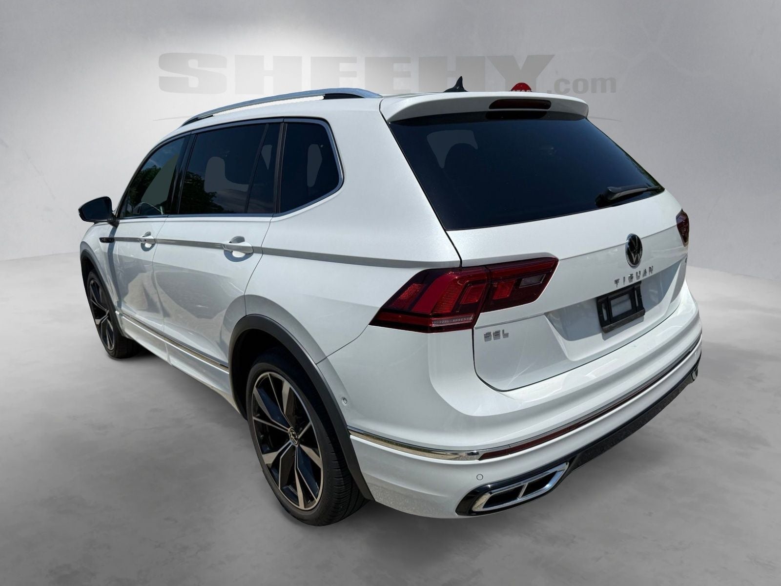 2022 Volkswagen Tiguan 2.0T SEL R-Line