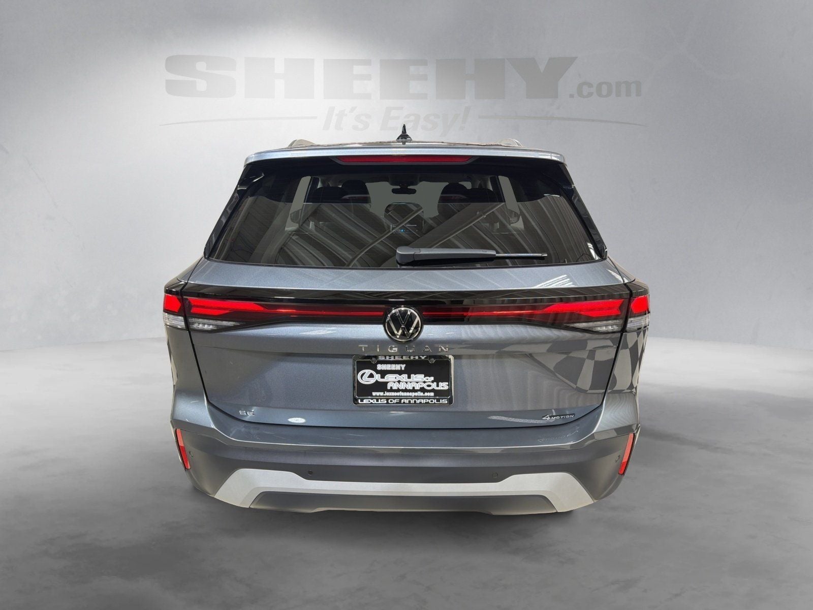 2025 Volkswagen Tiguan 2.0T SE