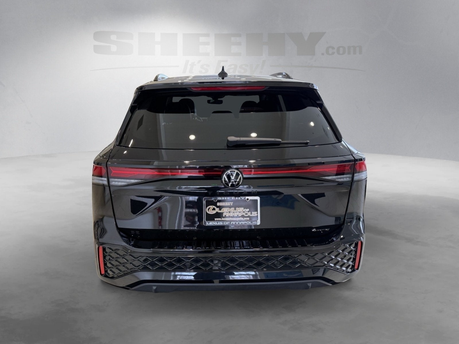 2025 Volkswagen Tiguan 2.0T SE R-Line Black