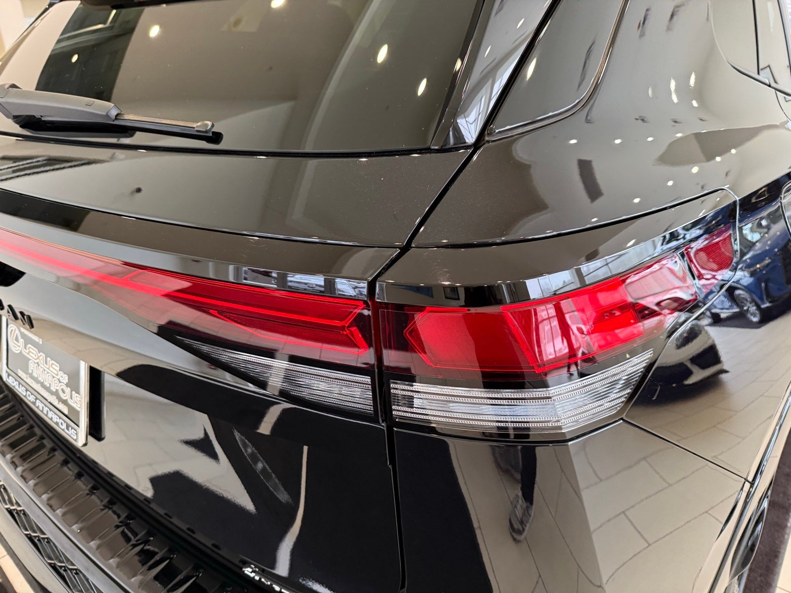 2025 Volkswagen Tiguan 2.0T SE R-Line Black