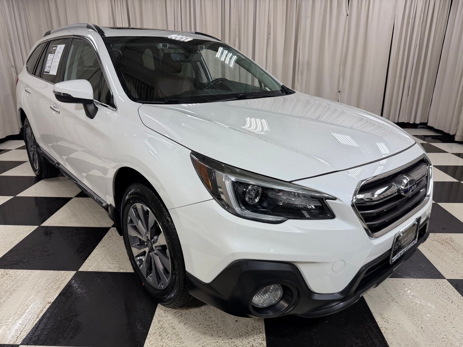 2019 Subaru Outback 2.5i Touring