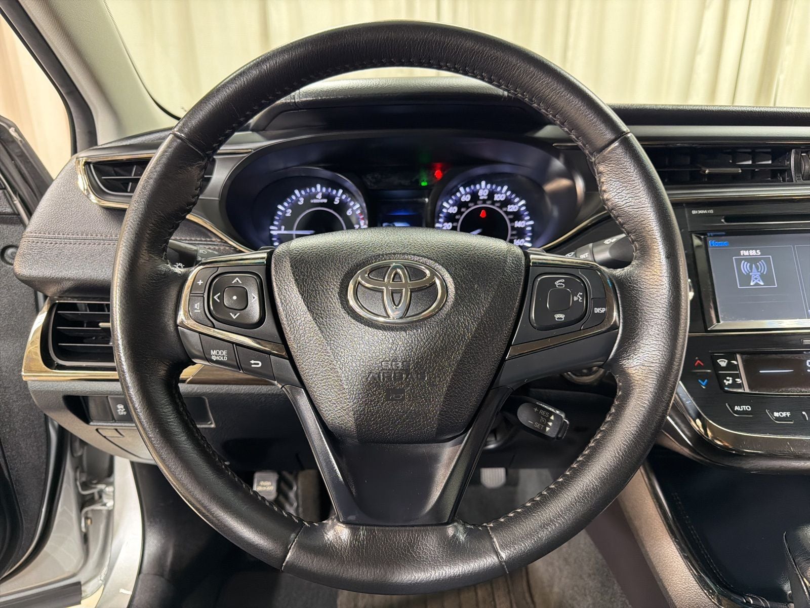 2016 Toyota Avalon XLE