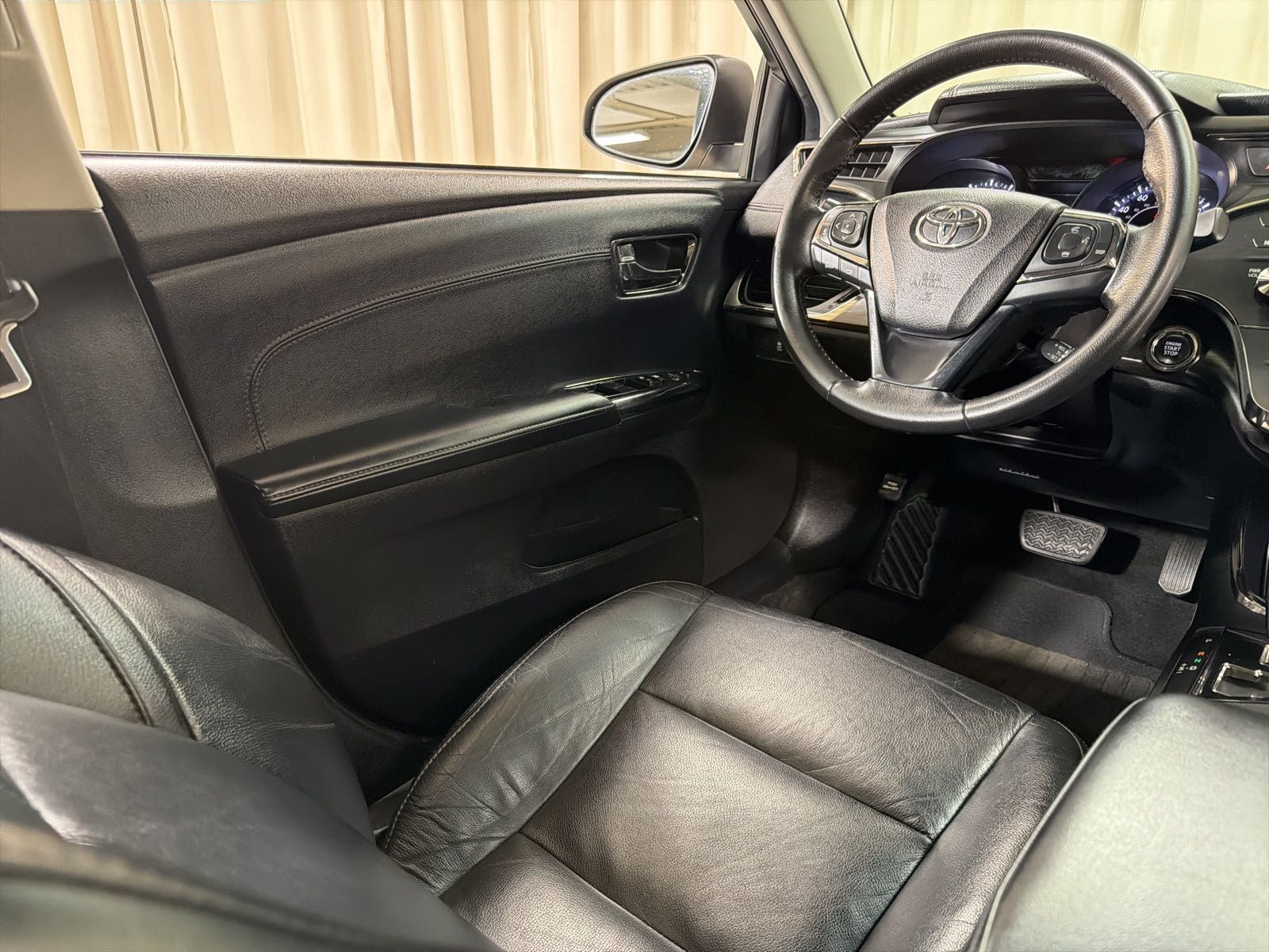 2016 Toyota Avalon XLE