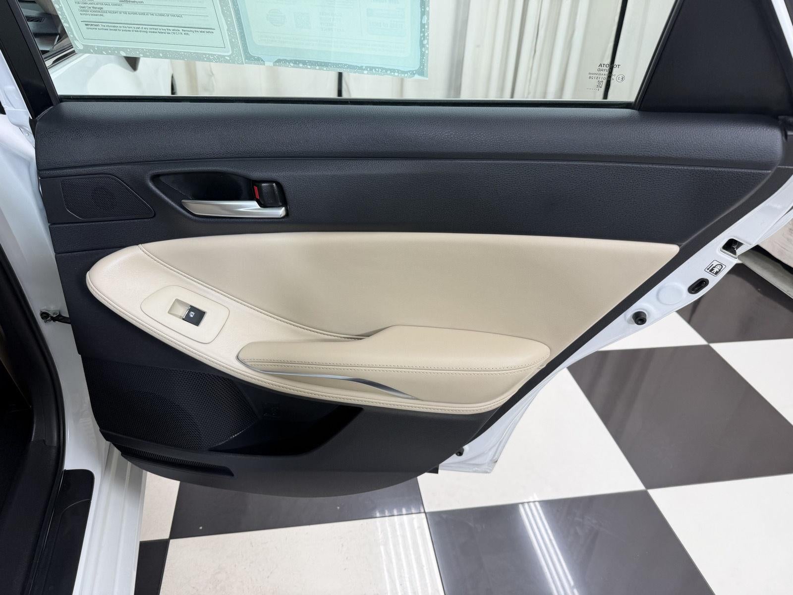 2019 Toyota Avalon XLE