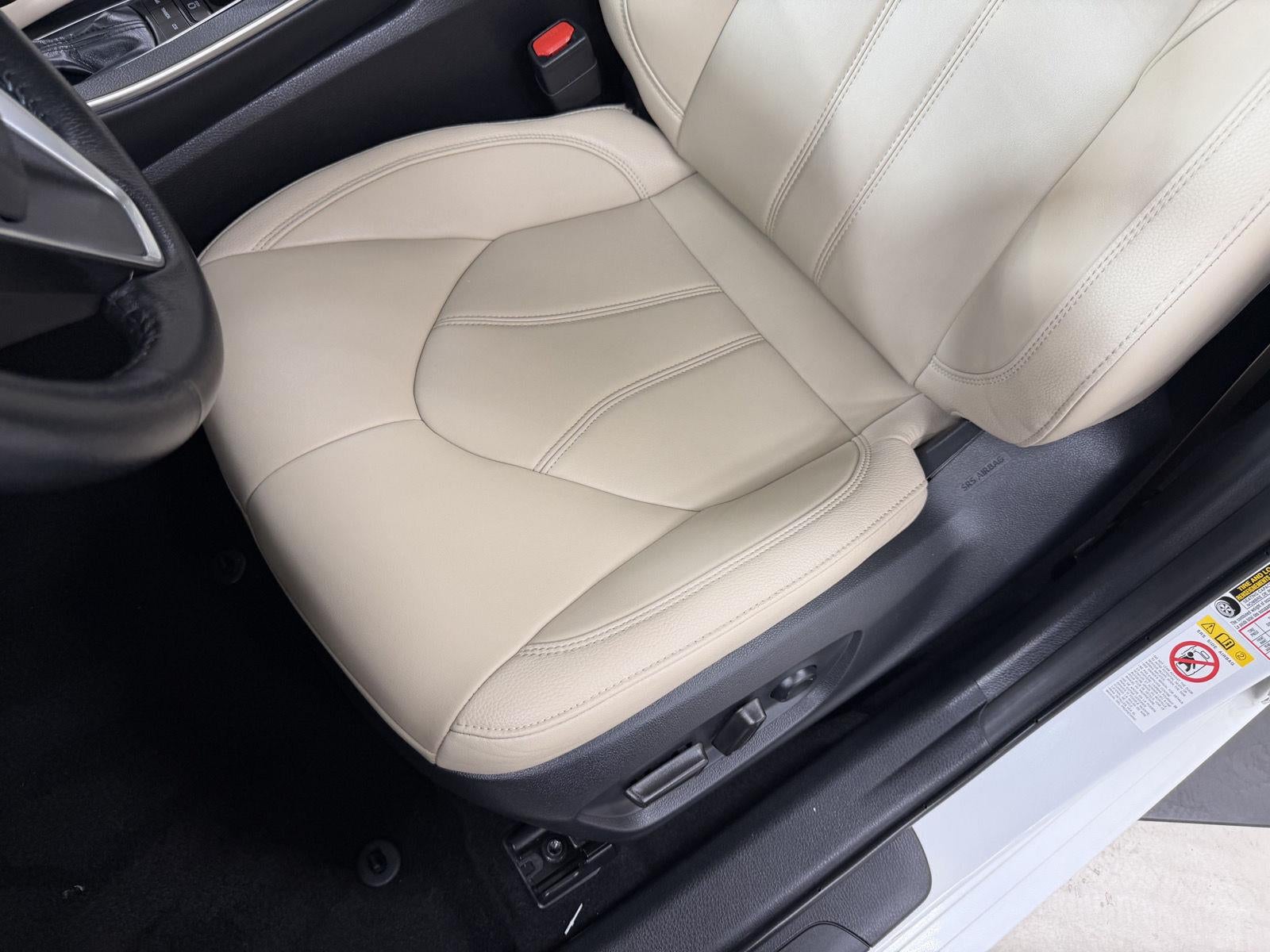 2019 Toyota Avalon XLE