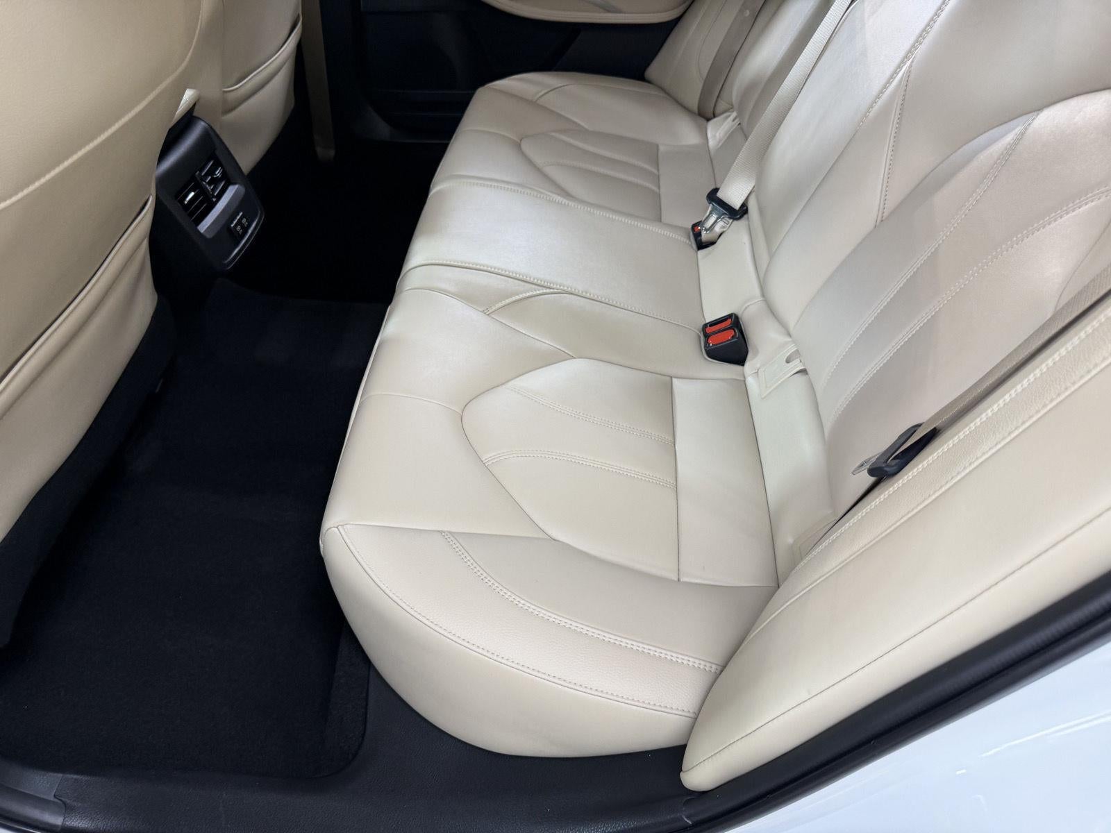 2019 Toyota Avalon XLE