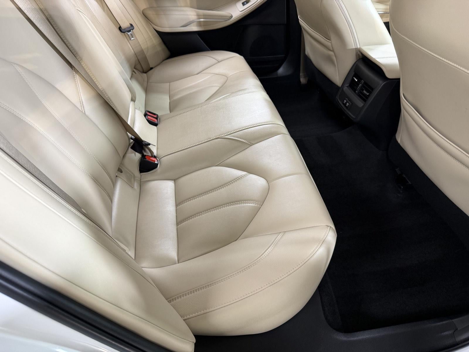 2019 Toyota Avalon XLE