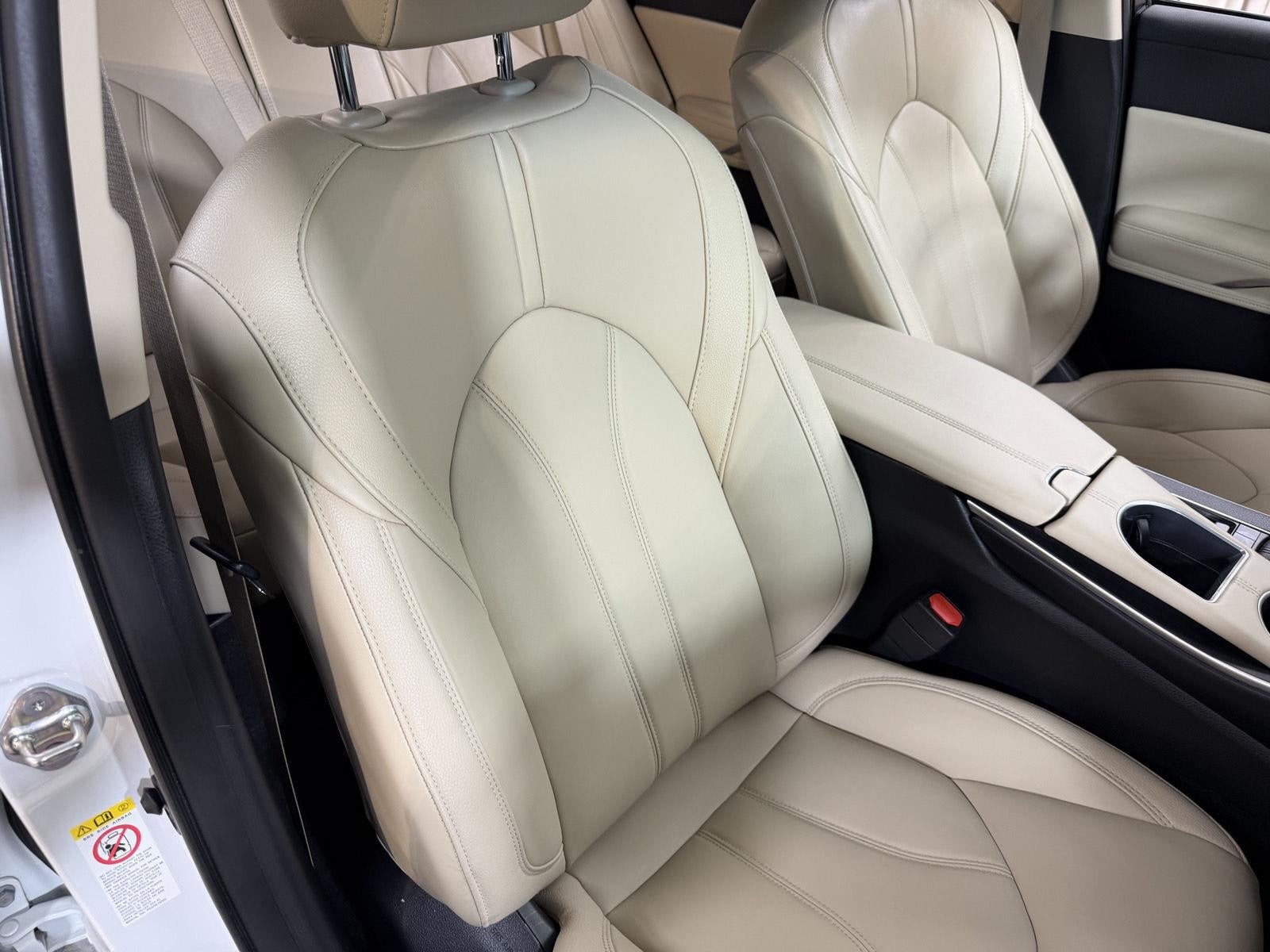 2019 Toyota Avalon XLE