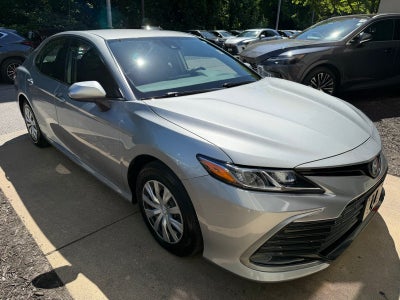 2022 Toyota Camry Hybrid LE