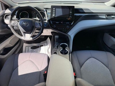 2022 Toyota Camry Hybrid LE