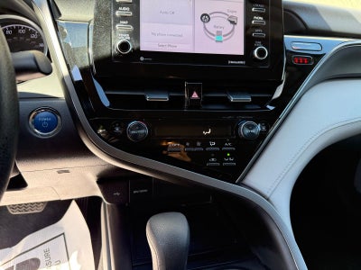 2022 Toyota Camry Hybrid LE