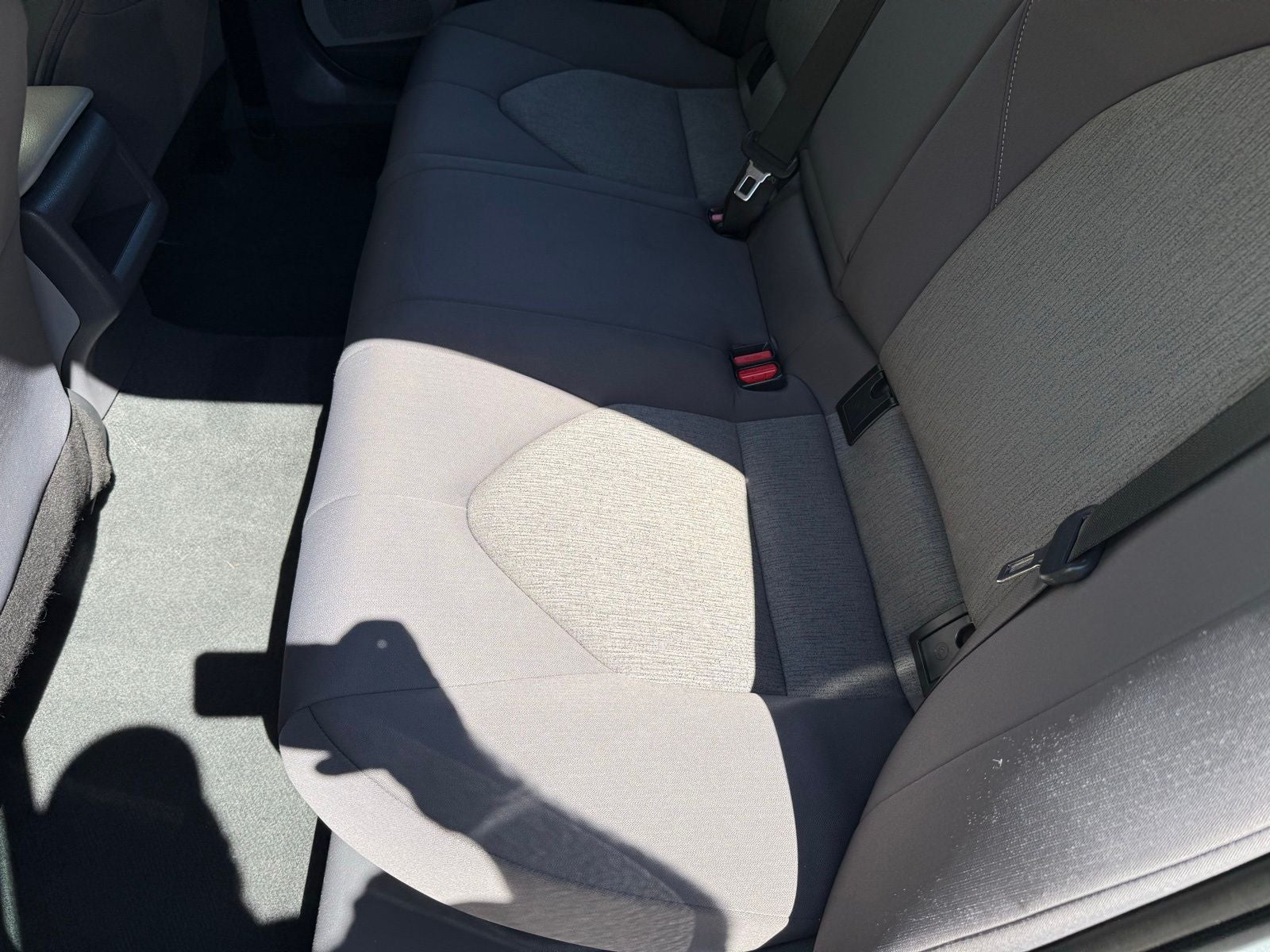 2022 Toyota Camry Hybrid LE