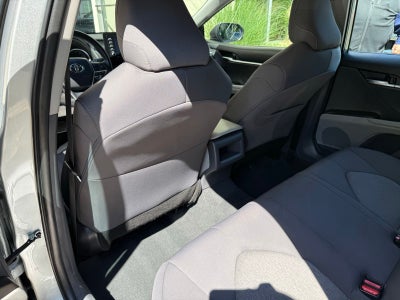 2022 Toyota Camry Hybrid LE