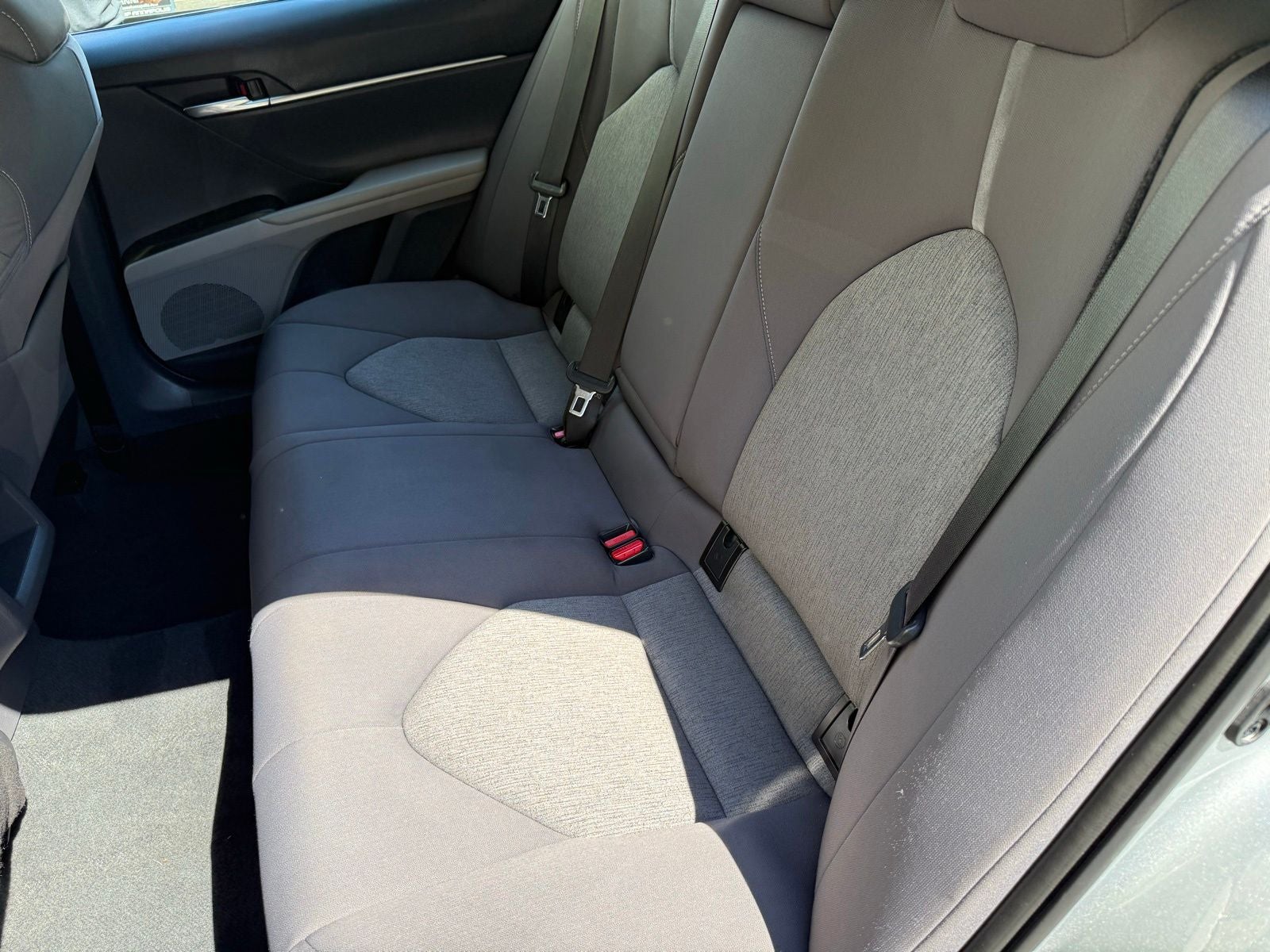 2022 Toyota Camry Hybrid LE