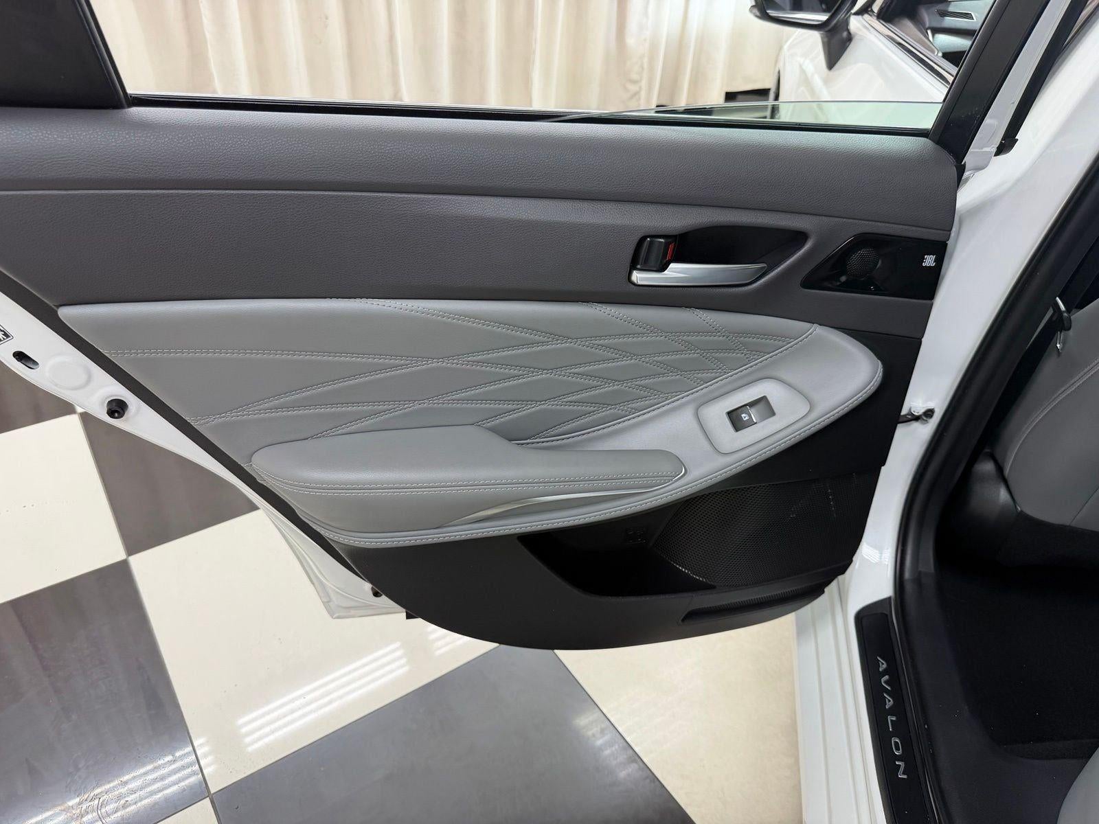 2020 Toyota Avalon Limited