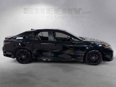 2022 Toyota Camry Hybrid SE Nightshade