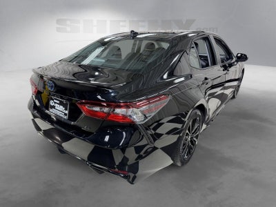 2022 Toyota Camry Hybrid SE Nightshade