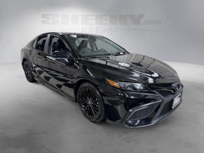 2022 Toyota Camry Hybrid SE Nightshade