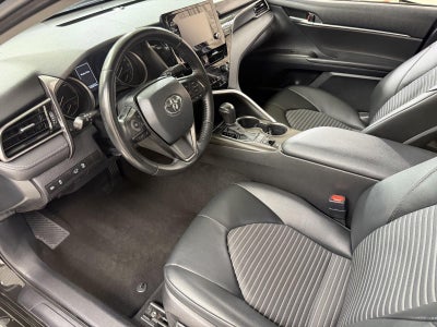 2022 Toyota Camry Hybrid SE Nightshade