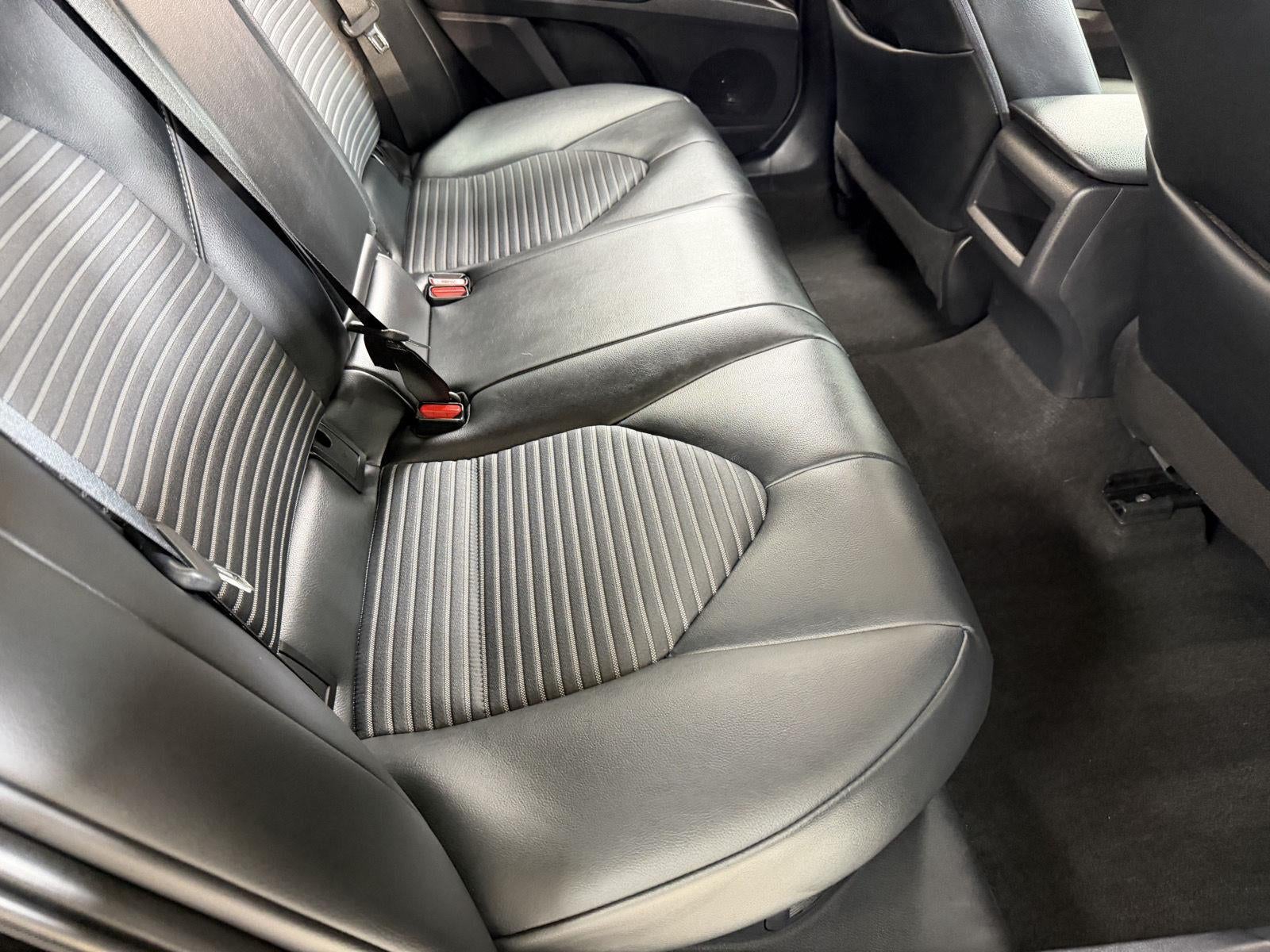 2022 Toyota Camry Hybrid SE Nightshade