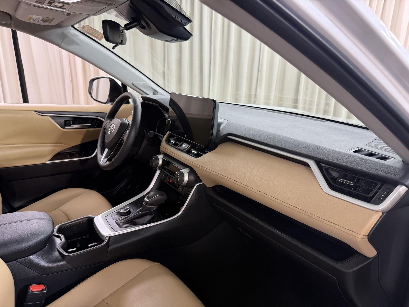 2024 Toyota Rav4 Hybrid XLE Premium