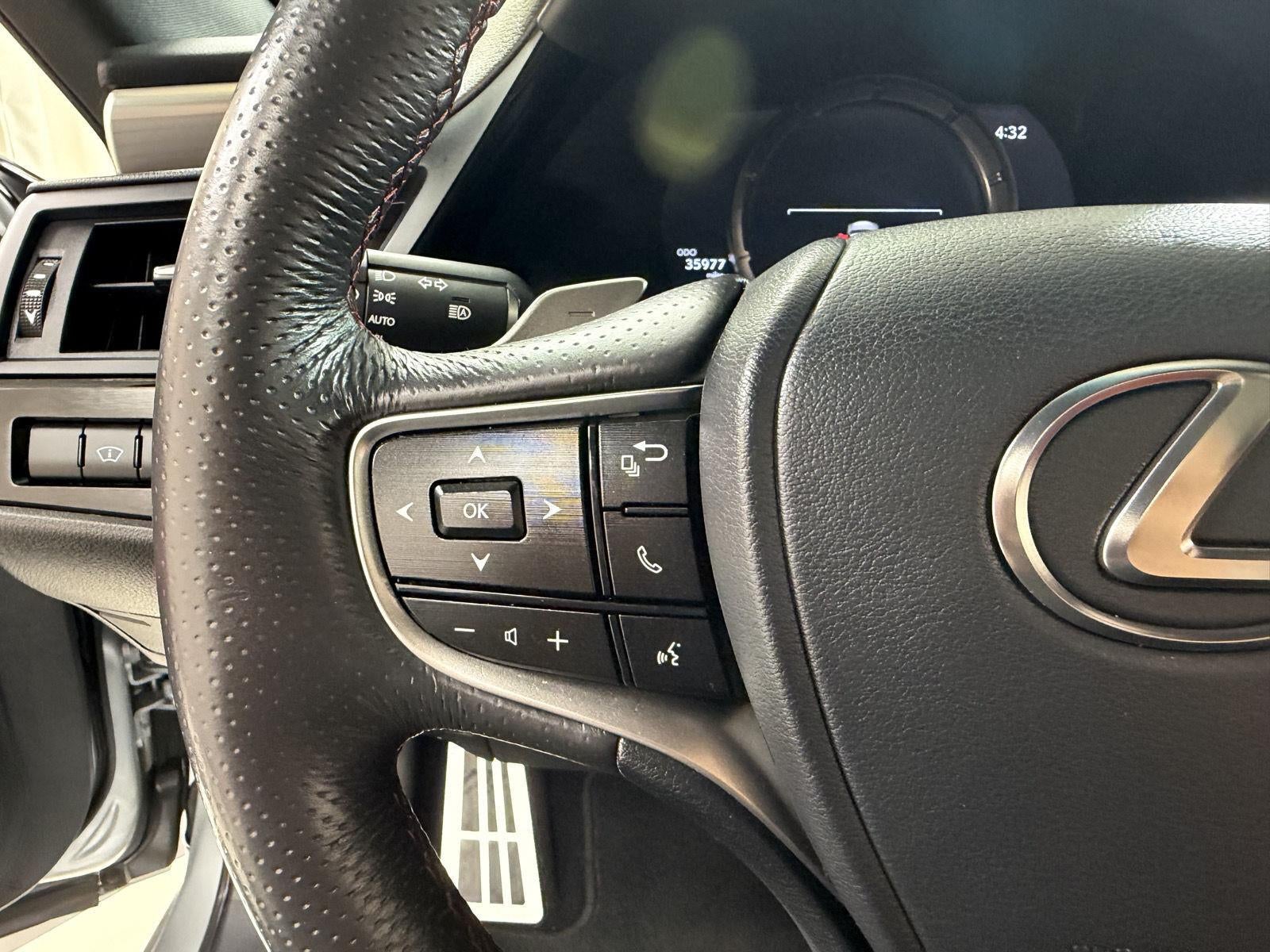 2024 Lexus ES ES 300h F SPORT Handling
