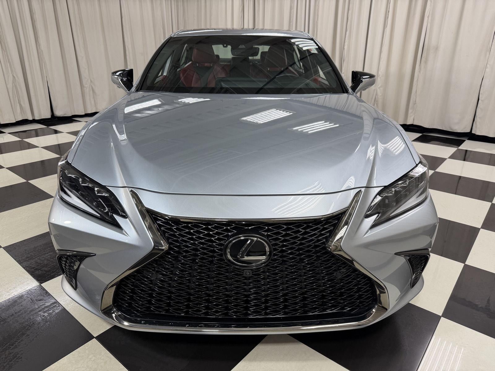2024 Lexus ES ES 300h F SPORT Handling