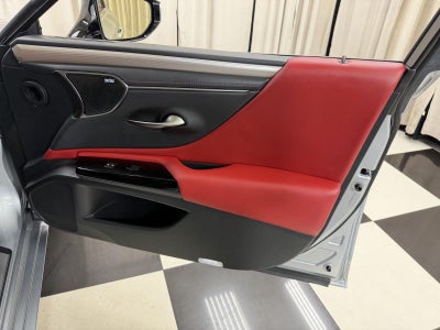2024 Lexus ES ES 300h F SPORT Handling