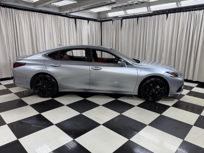 2024 Lexus ES ES 300h F SPORT Handling