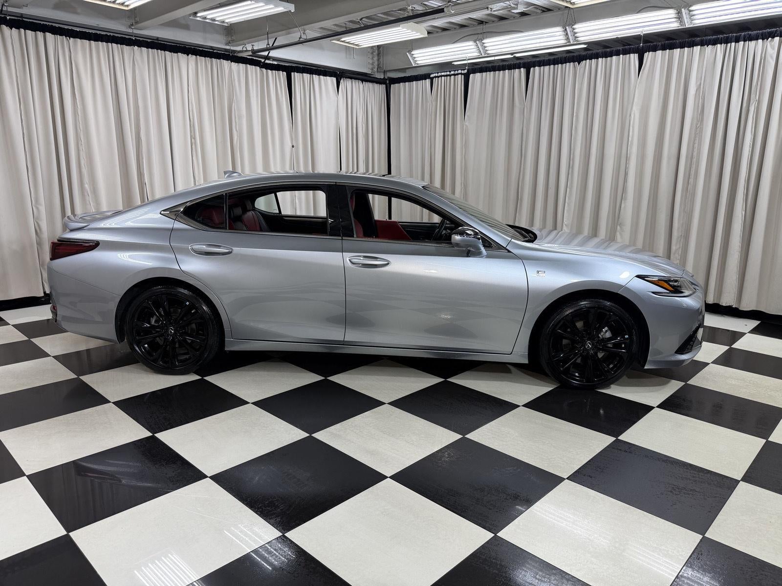 2024 Lexus ES ES 300h F SPORT Handling