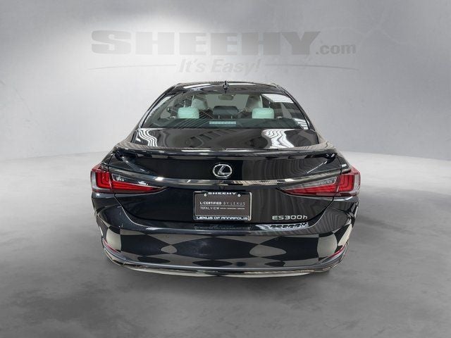 2024 Lexus ES 300h F SPORT Handling