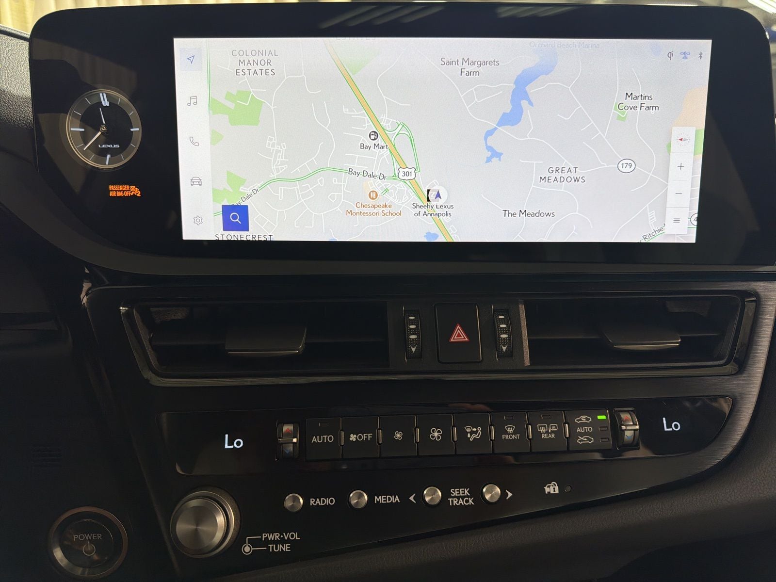 2024 Lexus ES 300h F SPORT Handling