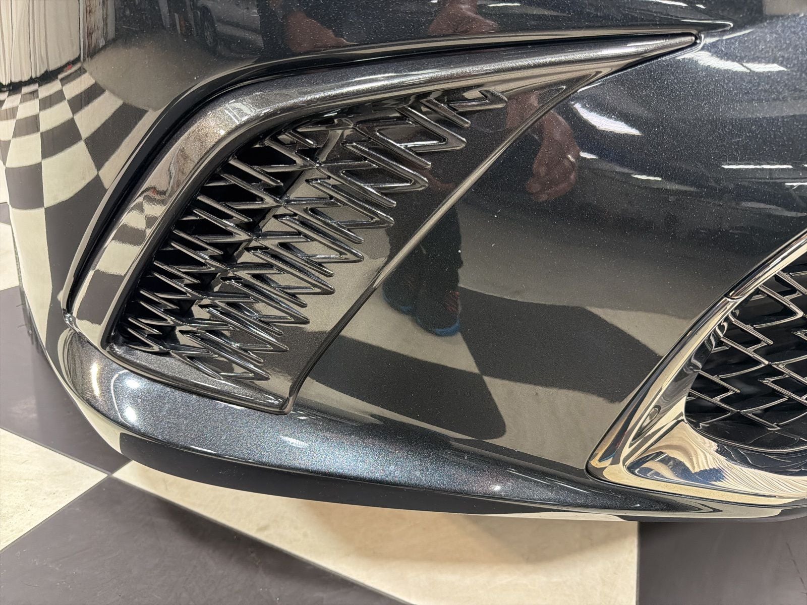 2024 Lexus ES 300h F SPORT Handling