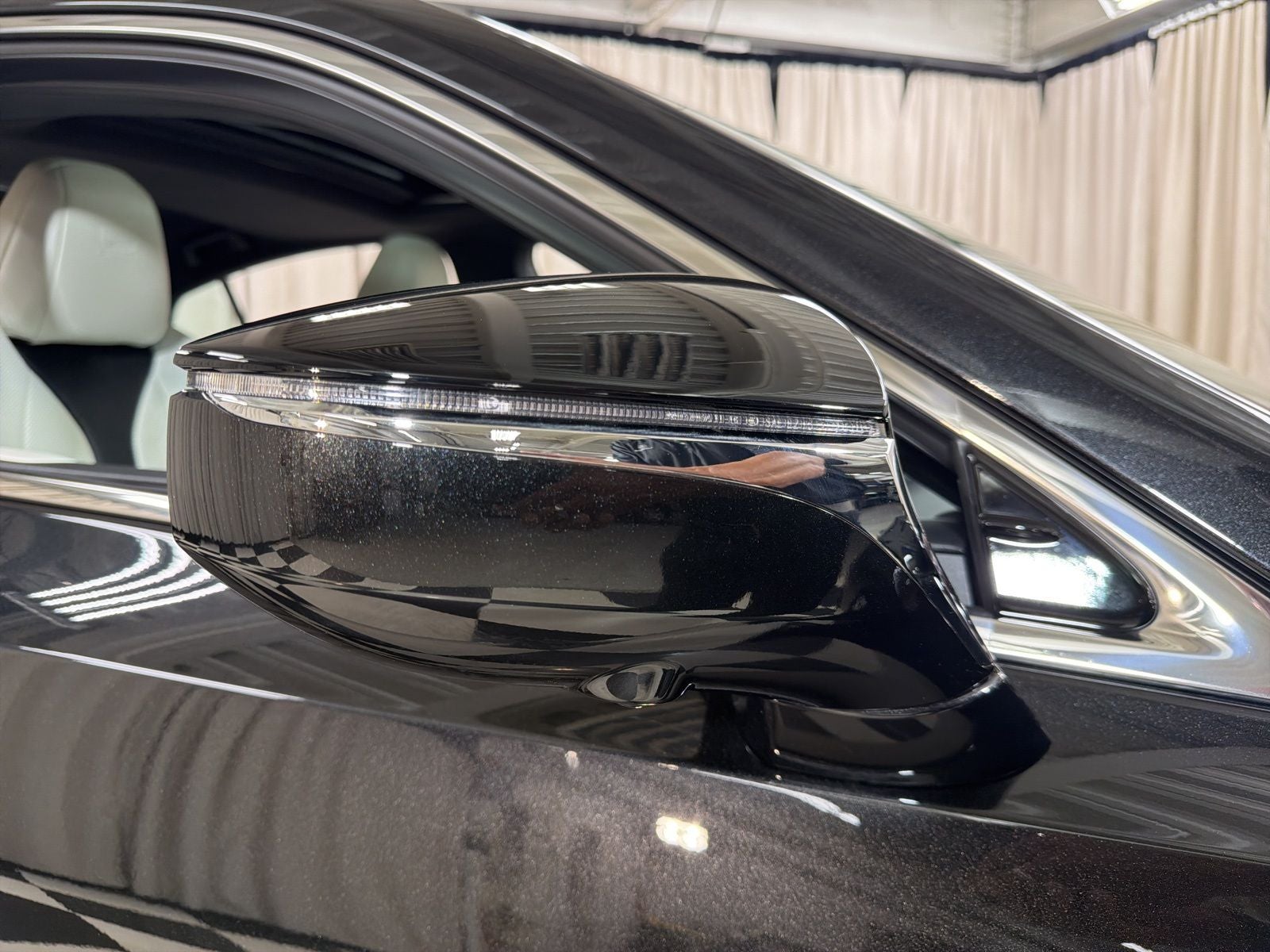 2024 Lexus ES 300h F SPORT Handling