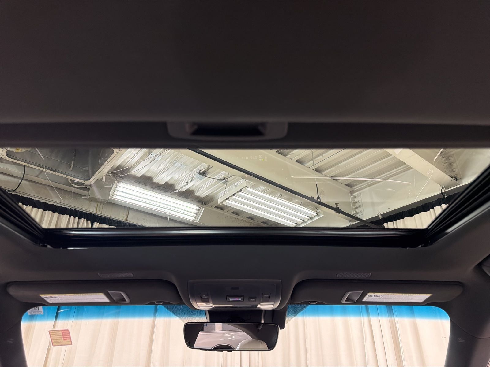 2024 Lexus ES 300h F SPORT Handling