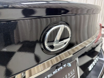 2024 Lexus ES 300h F SPORT Handling