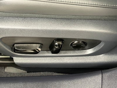 2024 Lexus ES 300h F SPORT Handling