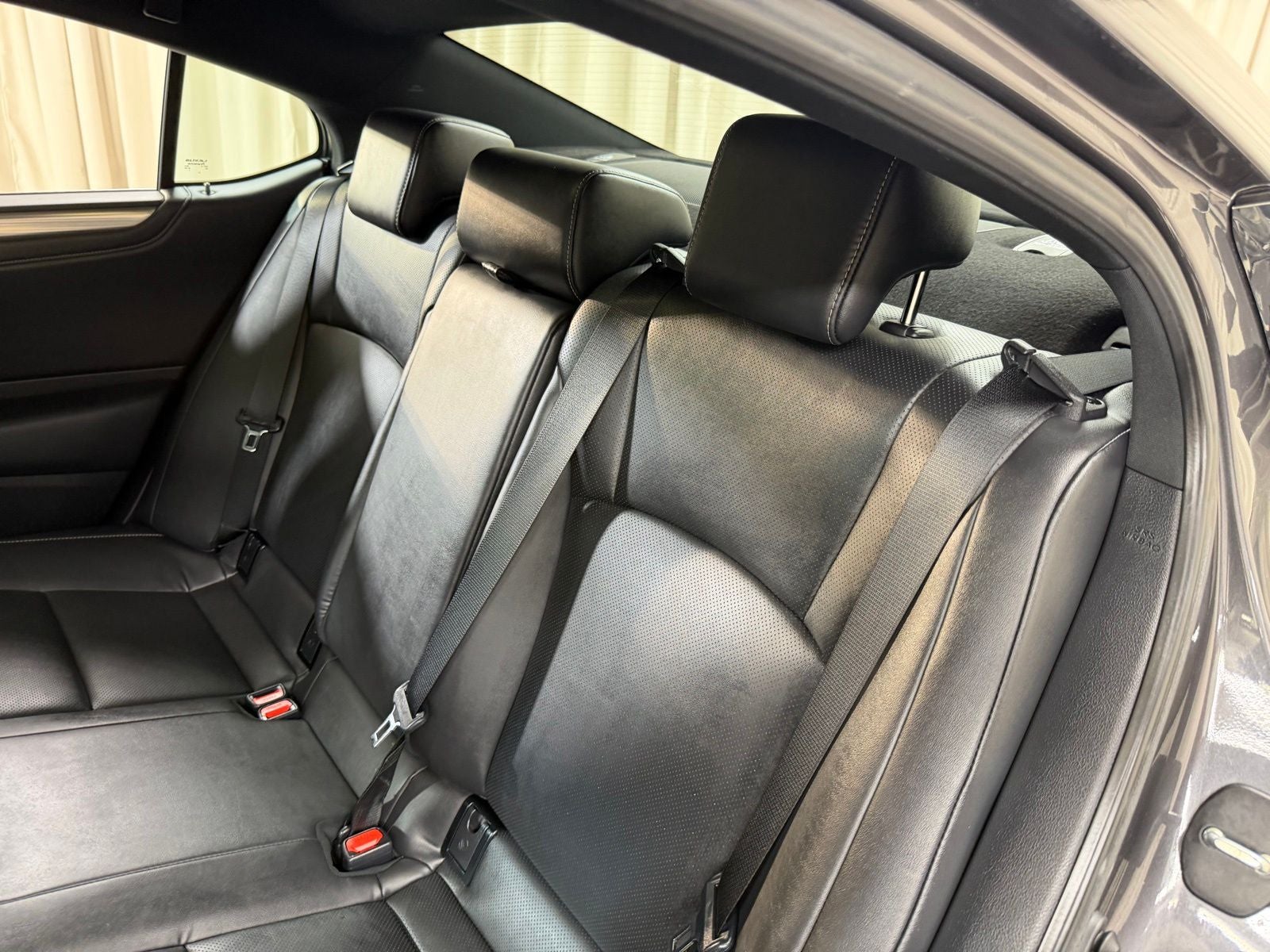 2024 Lexus ES 300h F SPORT Handling
