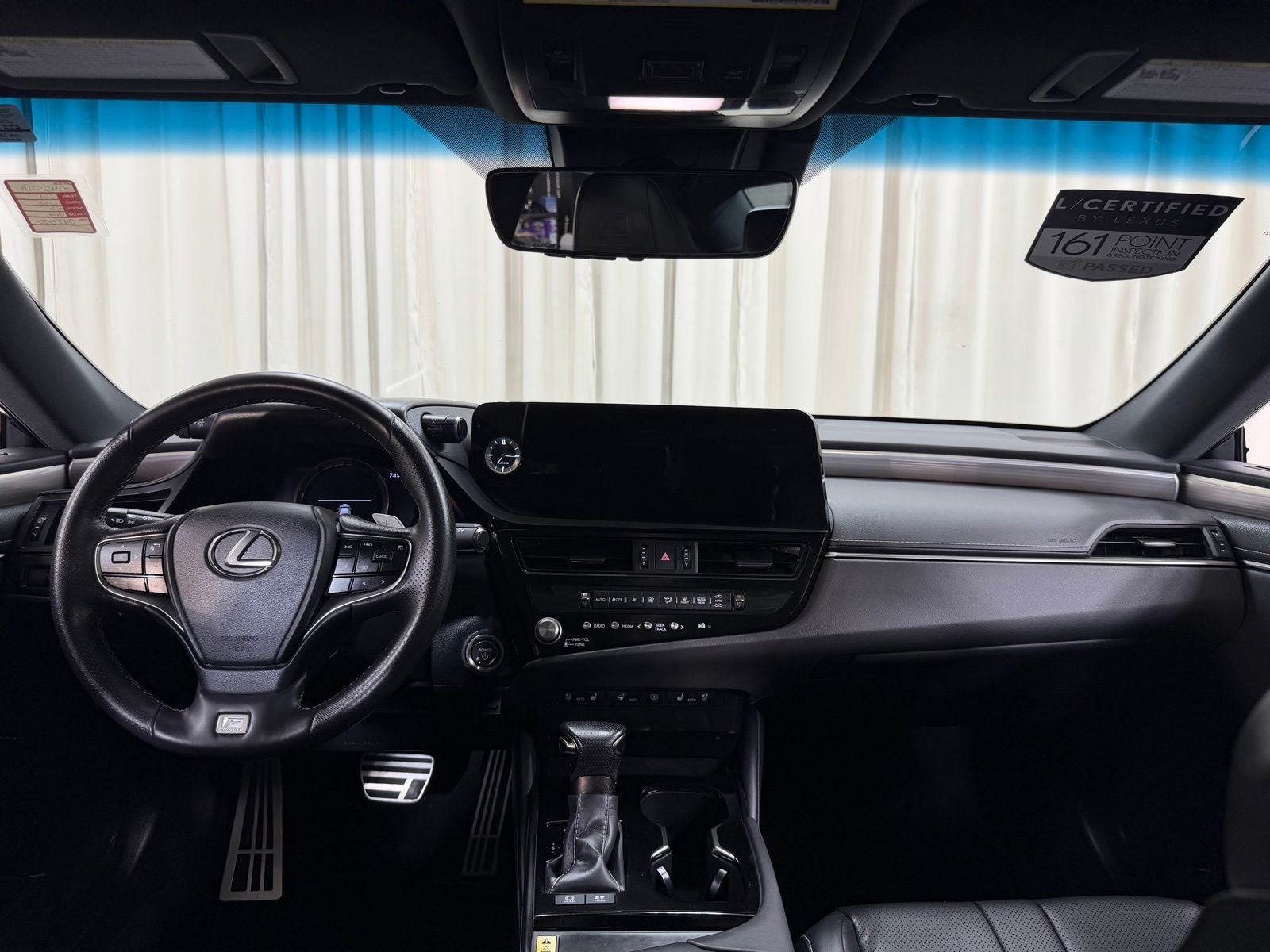2024 Lexus ES 300h F SPORT Handling