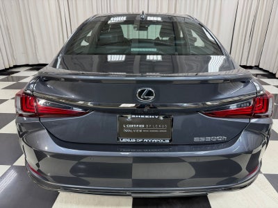 2024 Lexus ES 300h F SPORT Handling