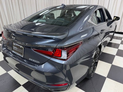 2024 Lexus ES 300h F SPORT Handling